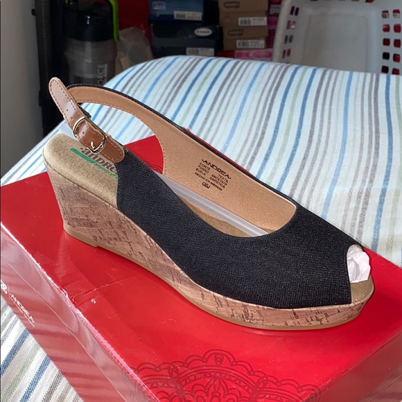 Heels - Picture 2 of 2